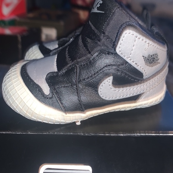 Jordan Crib Booties - Picture 4 of 5